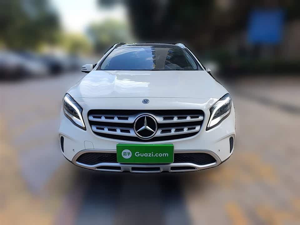 Mercedes-Benz GLA