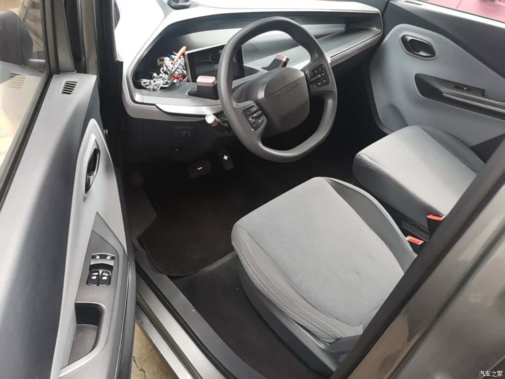 Wuling E200, 2019 16