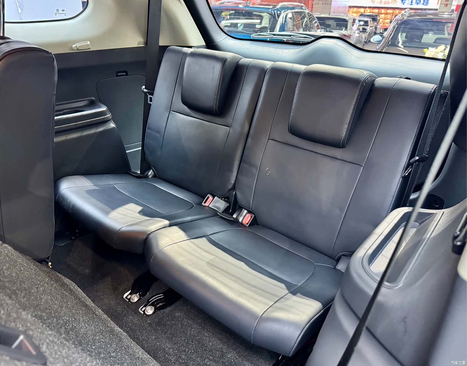 Mitsubishi Outlander, 2018 11
