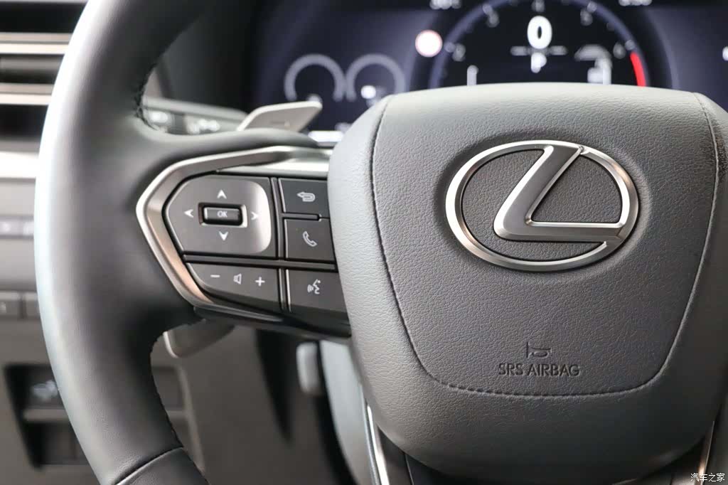 Lexus GX, 2025 16