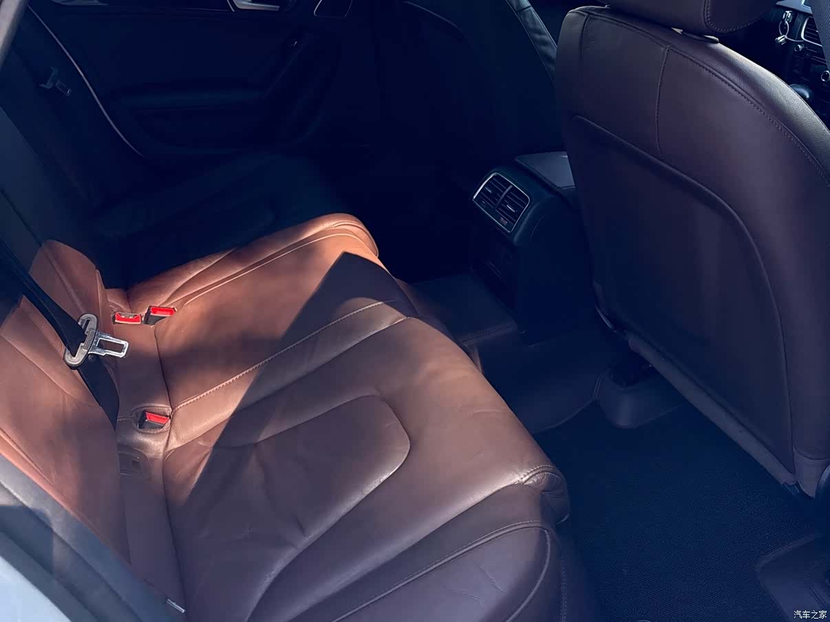 Audi A4L, 2016 8