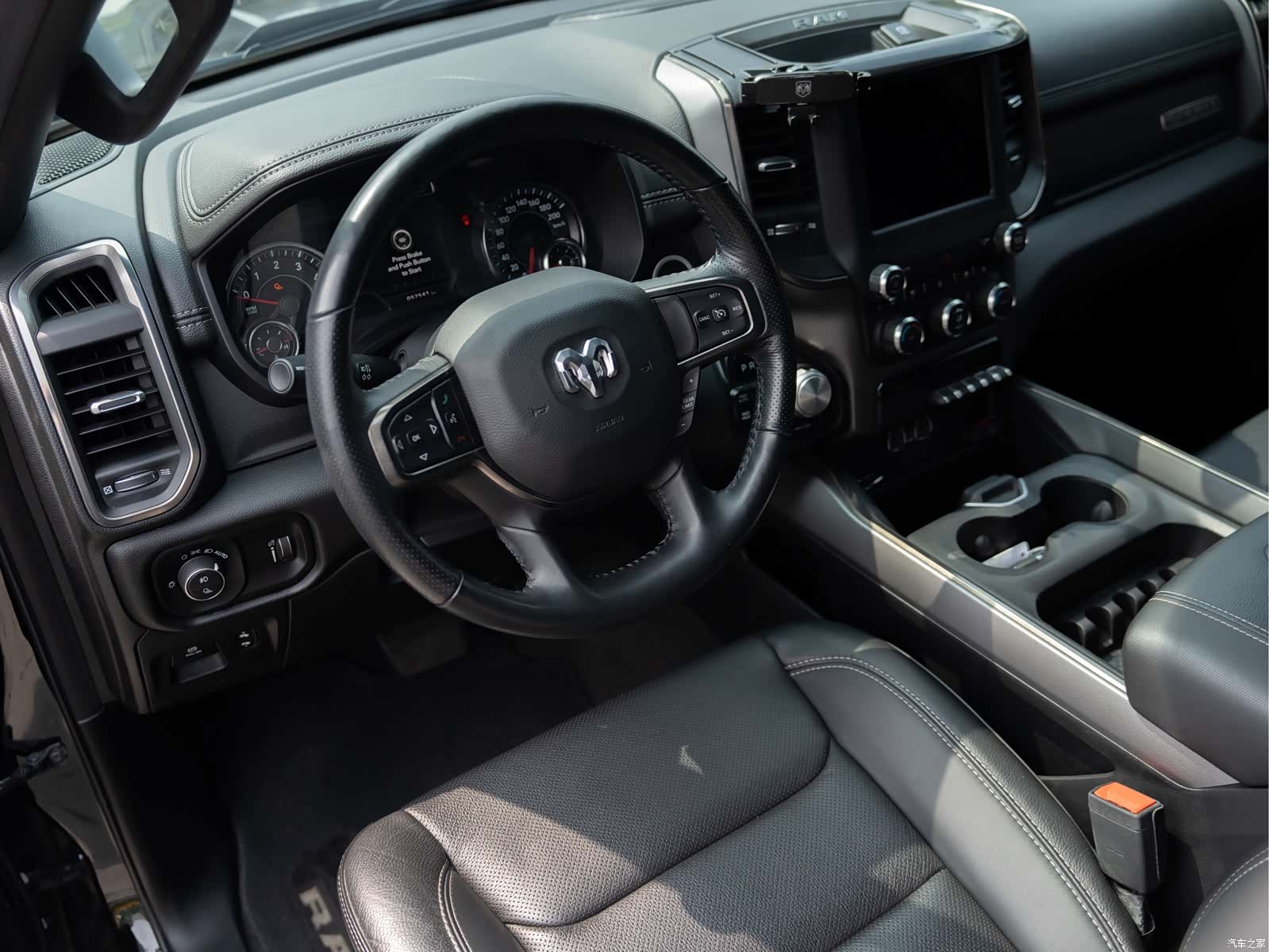 RAM Trucks, 2022 10