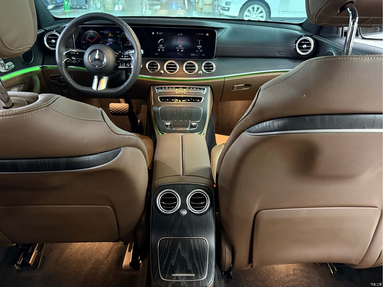 Mercedes-Benz E-Class, 2023 15