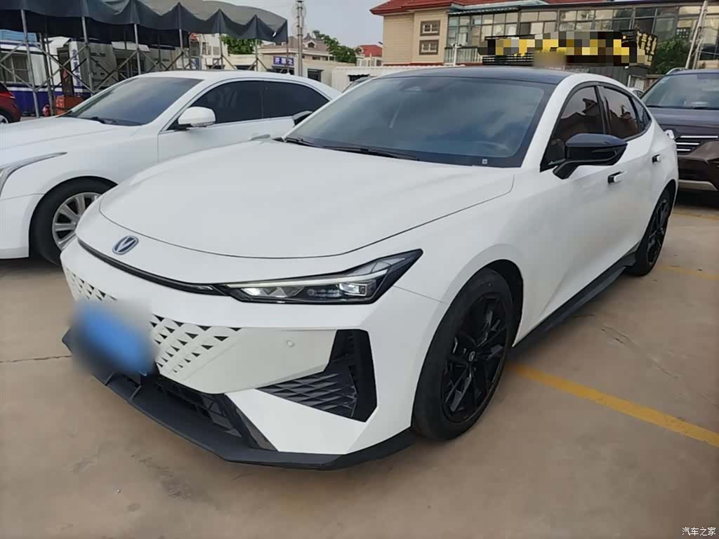 Changan UNI-V, 2024 1