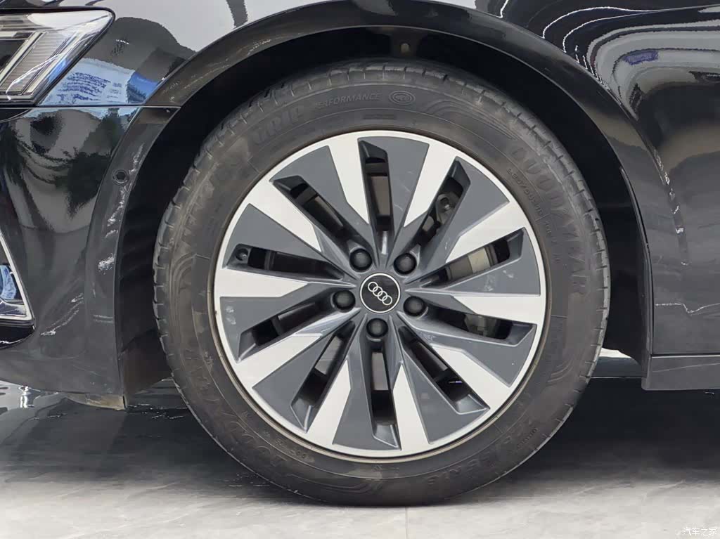 Audi A6L, 2022 4