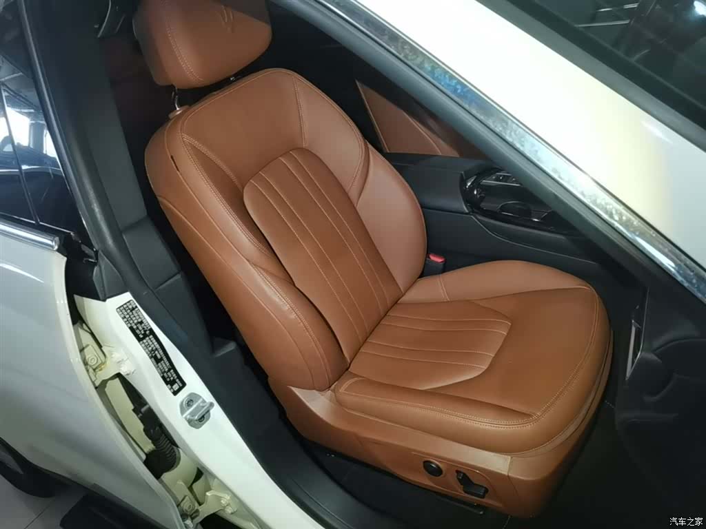 Maserati Levante, 2018 25