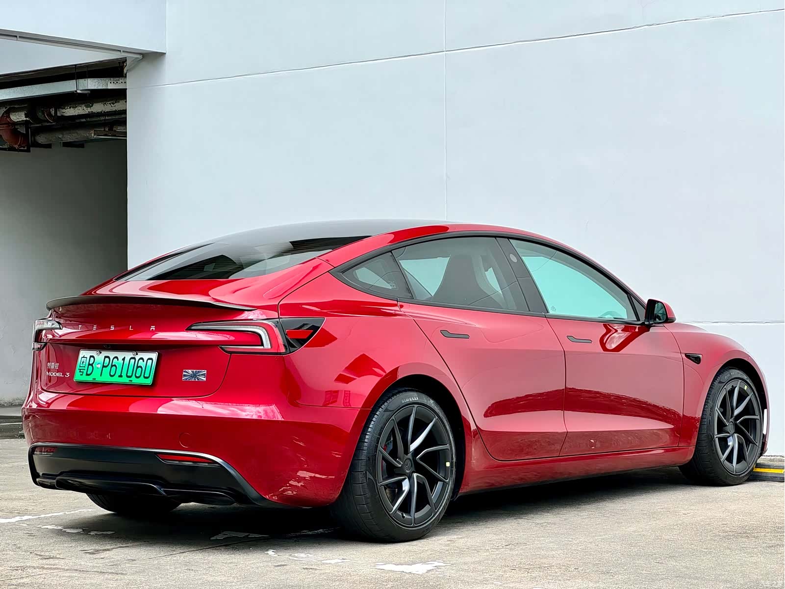 Tesla Model 3, 2025 12