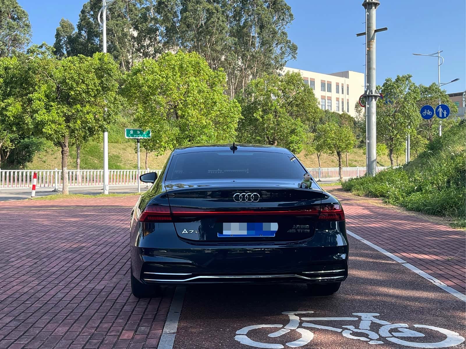 Audi A7L, 2023 8