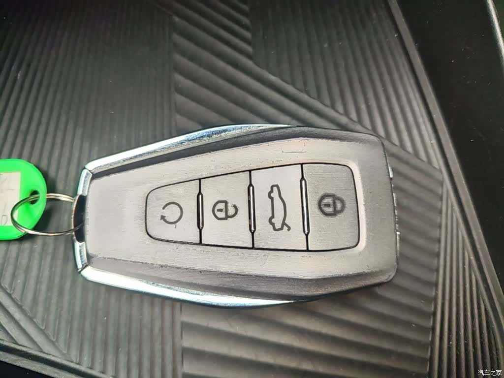 Geely Coolray, 2025 9