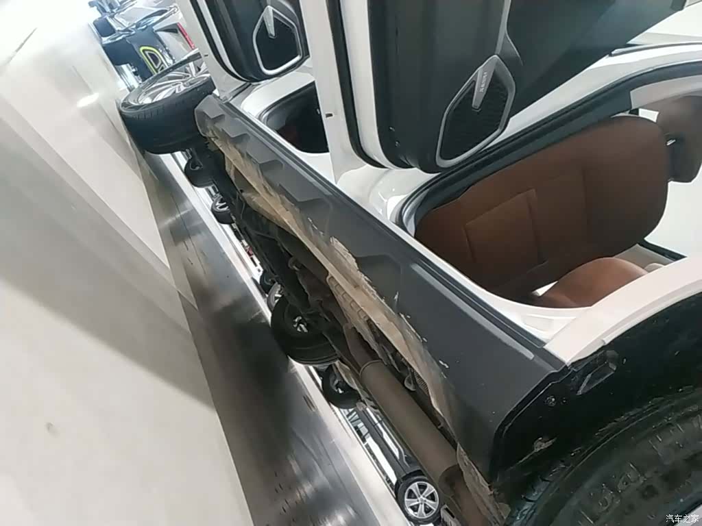 Geely X6, 2024 22