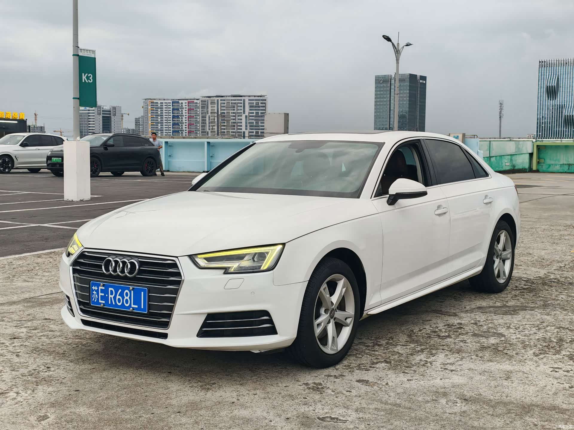 Audi A4L, 2017 3