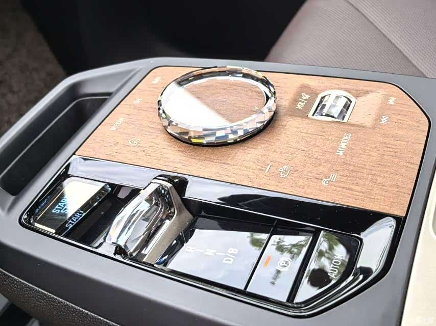 BMW iX, 2022 4