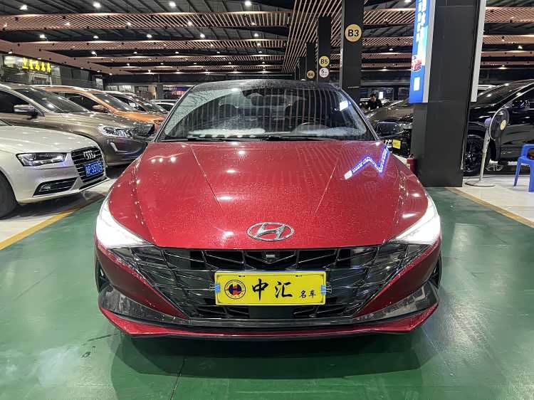 Hyundai Elantra