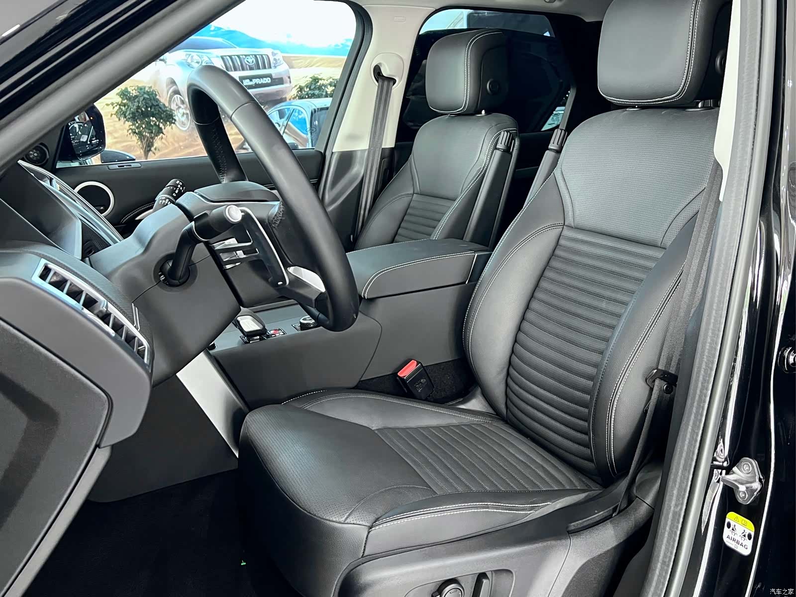 Land Rover Discovery, 2023 6