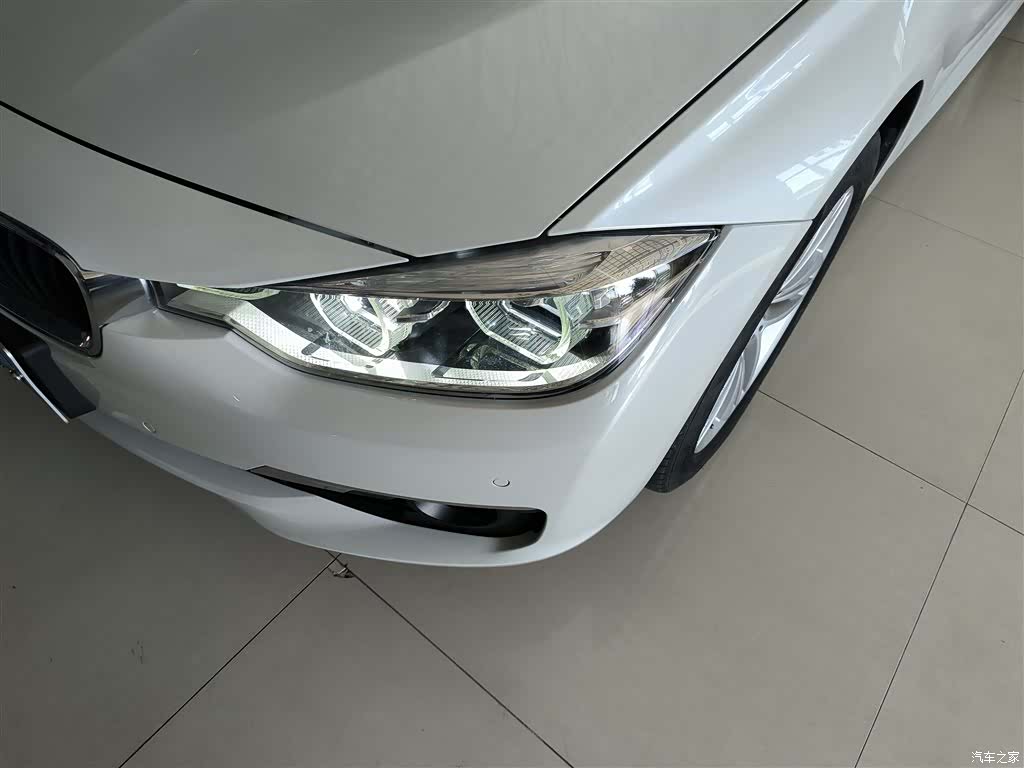 BMW 3 Series, 2016 24