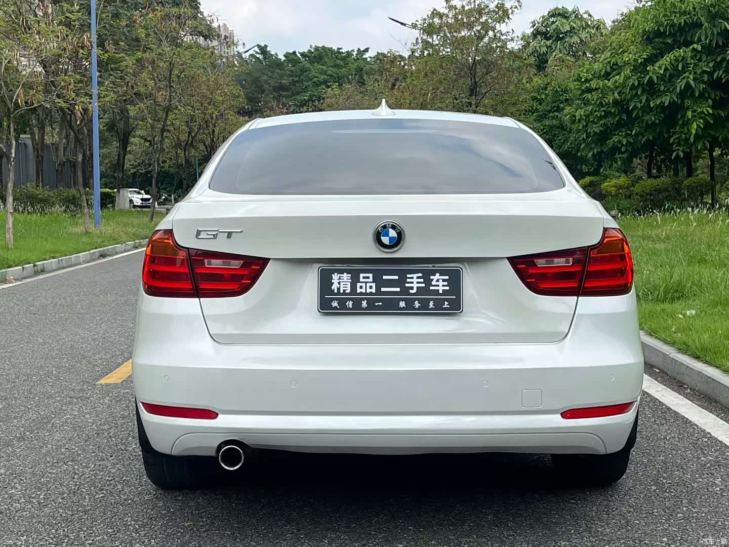BMW 3 Series, 2015 12