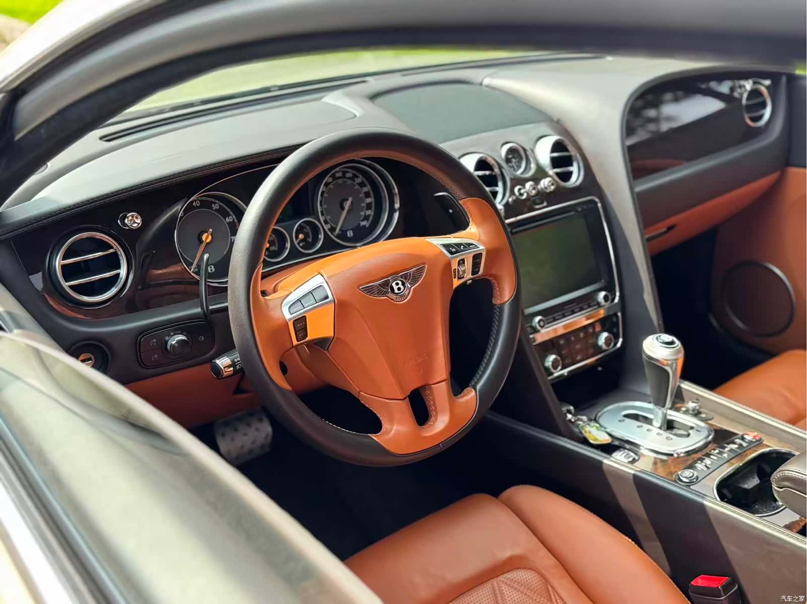 Bentley Continental GT, 2012 7