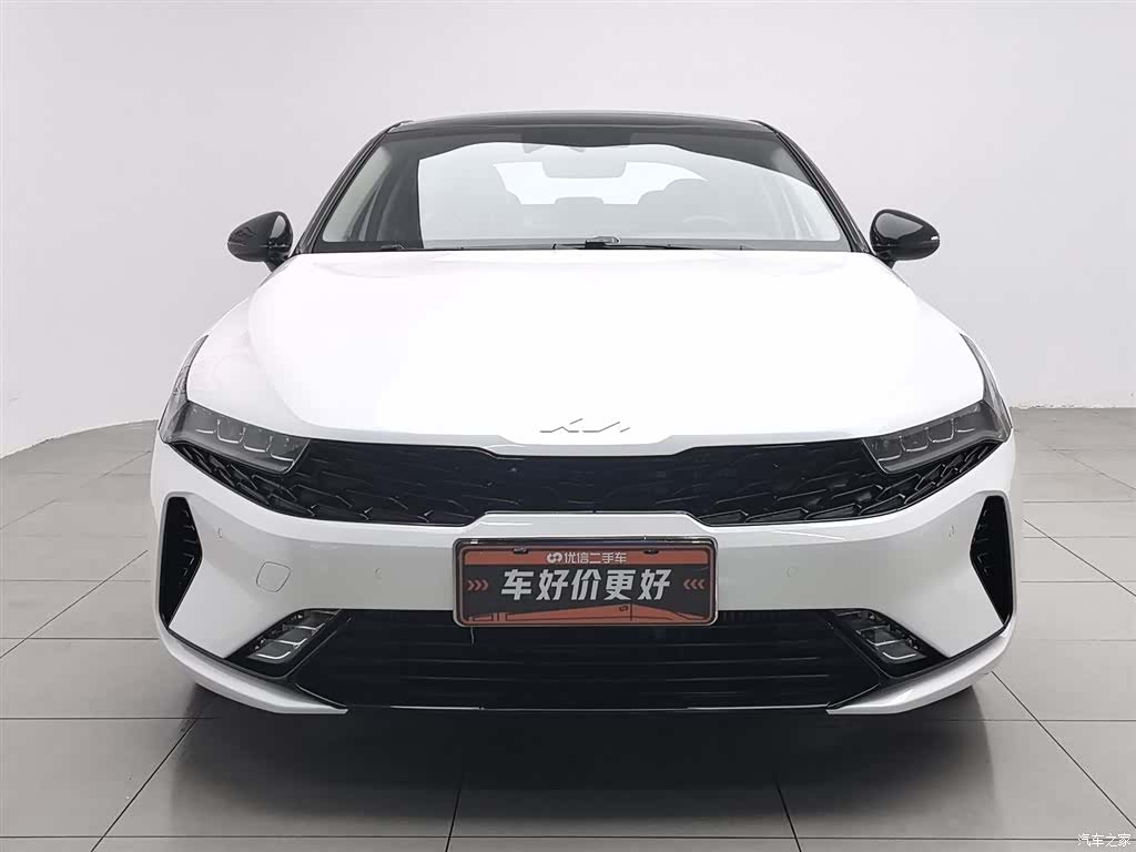 Kia K5, 2023 3