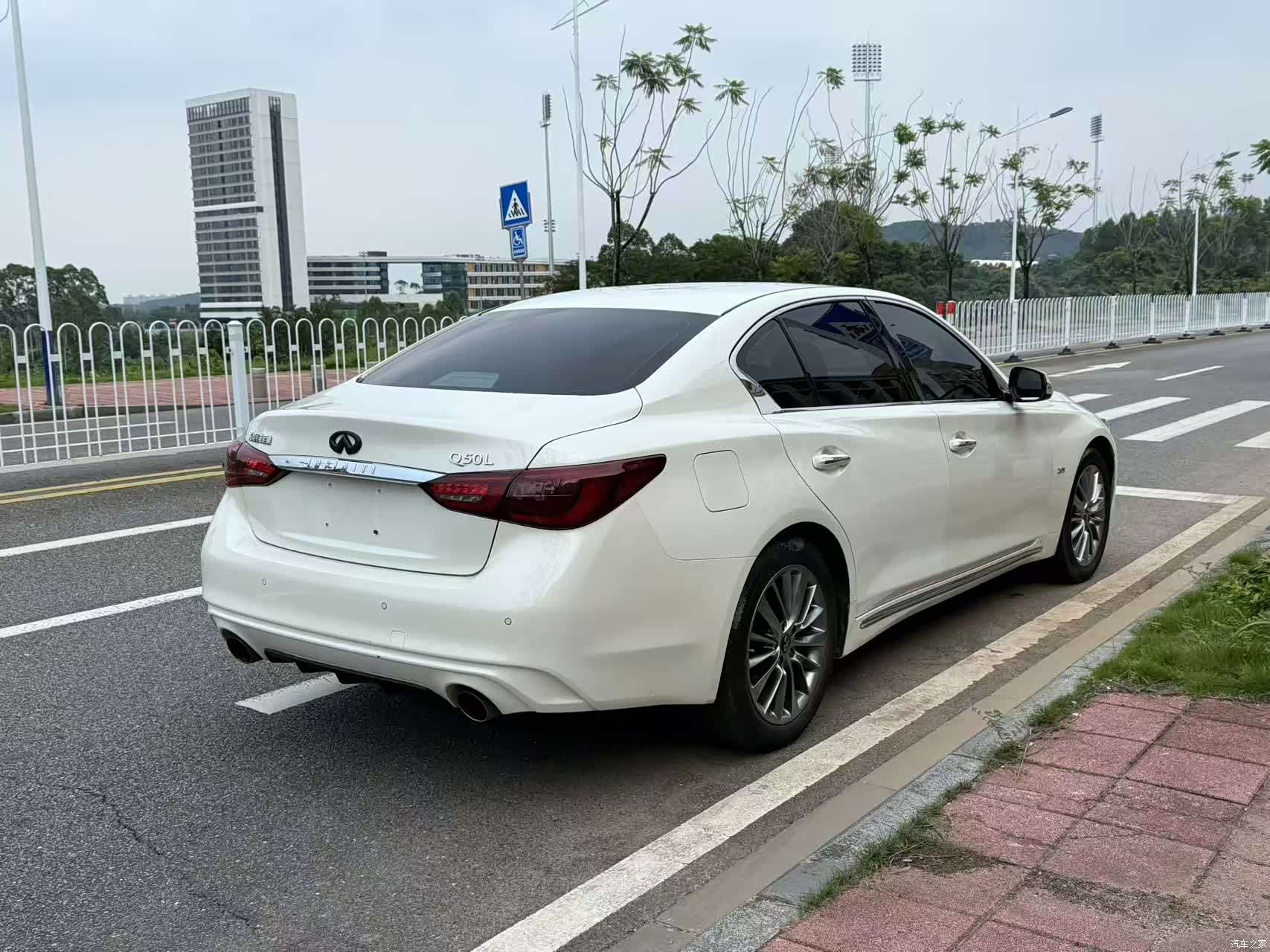 Infiniti Q50L, 2020 9