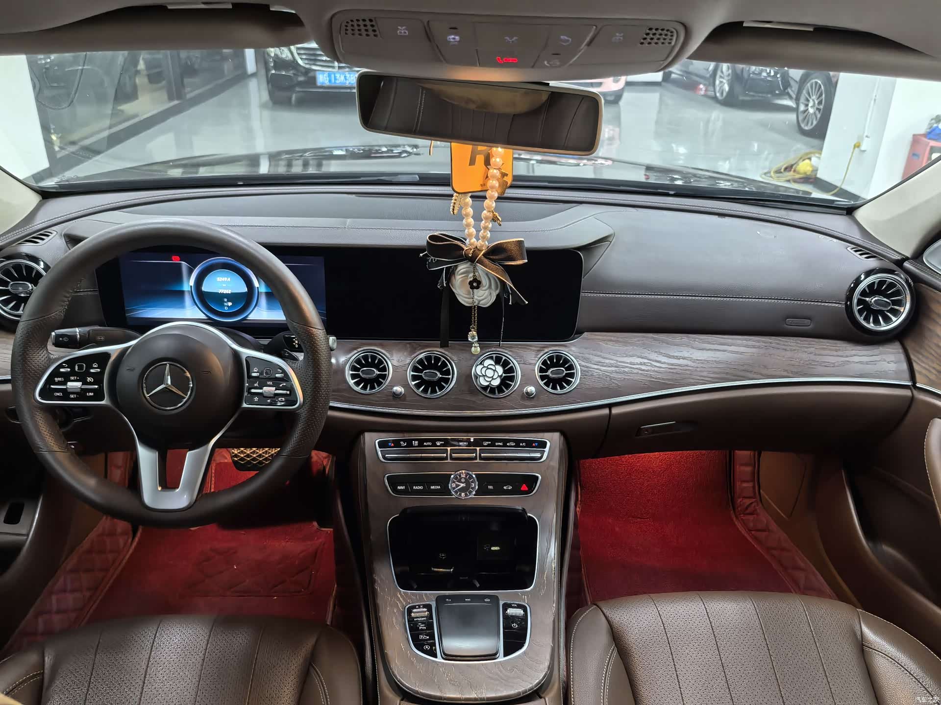 Mercedes-Benz E-Class, 2020 10