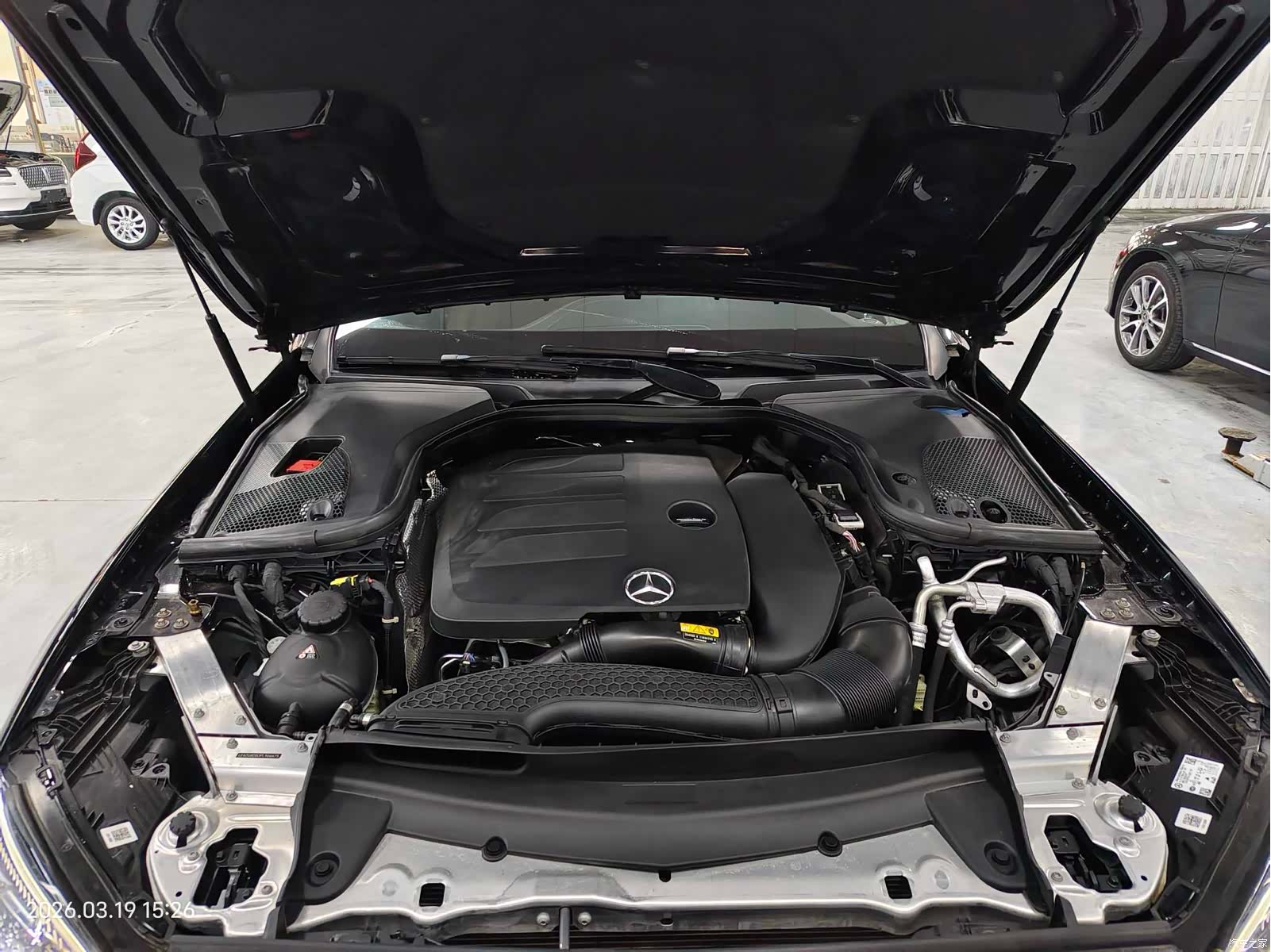 Mercedes-Benz E-Class, 2022 16