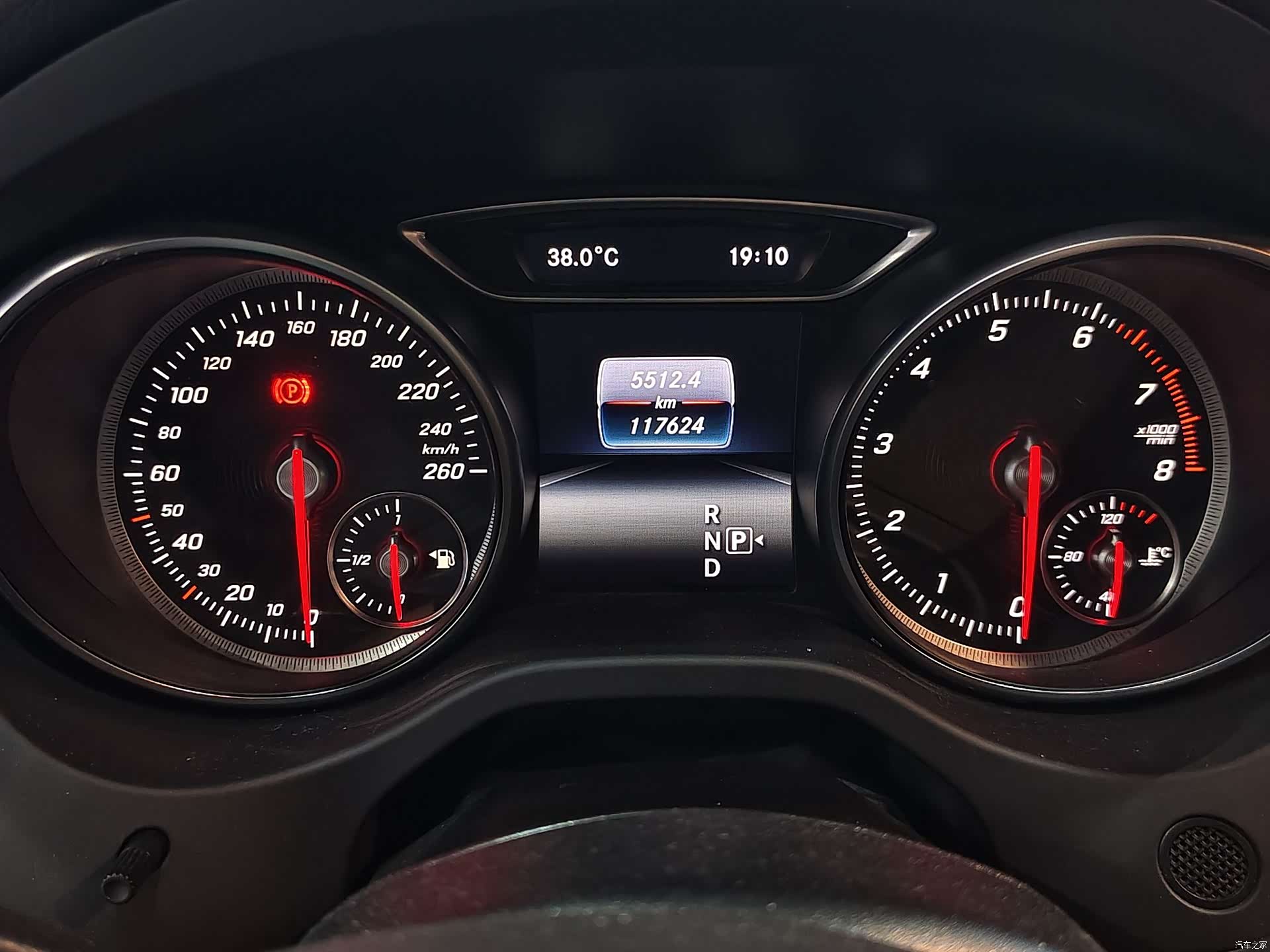 Mercedes-Benz CLA, 2018 10