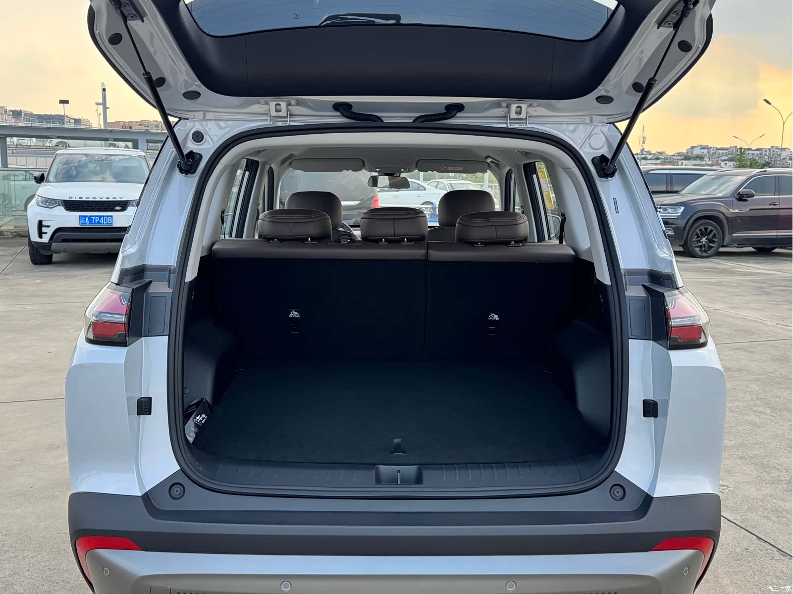 Wuling 560, 2026 11