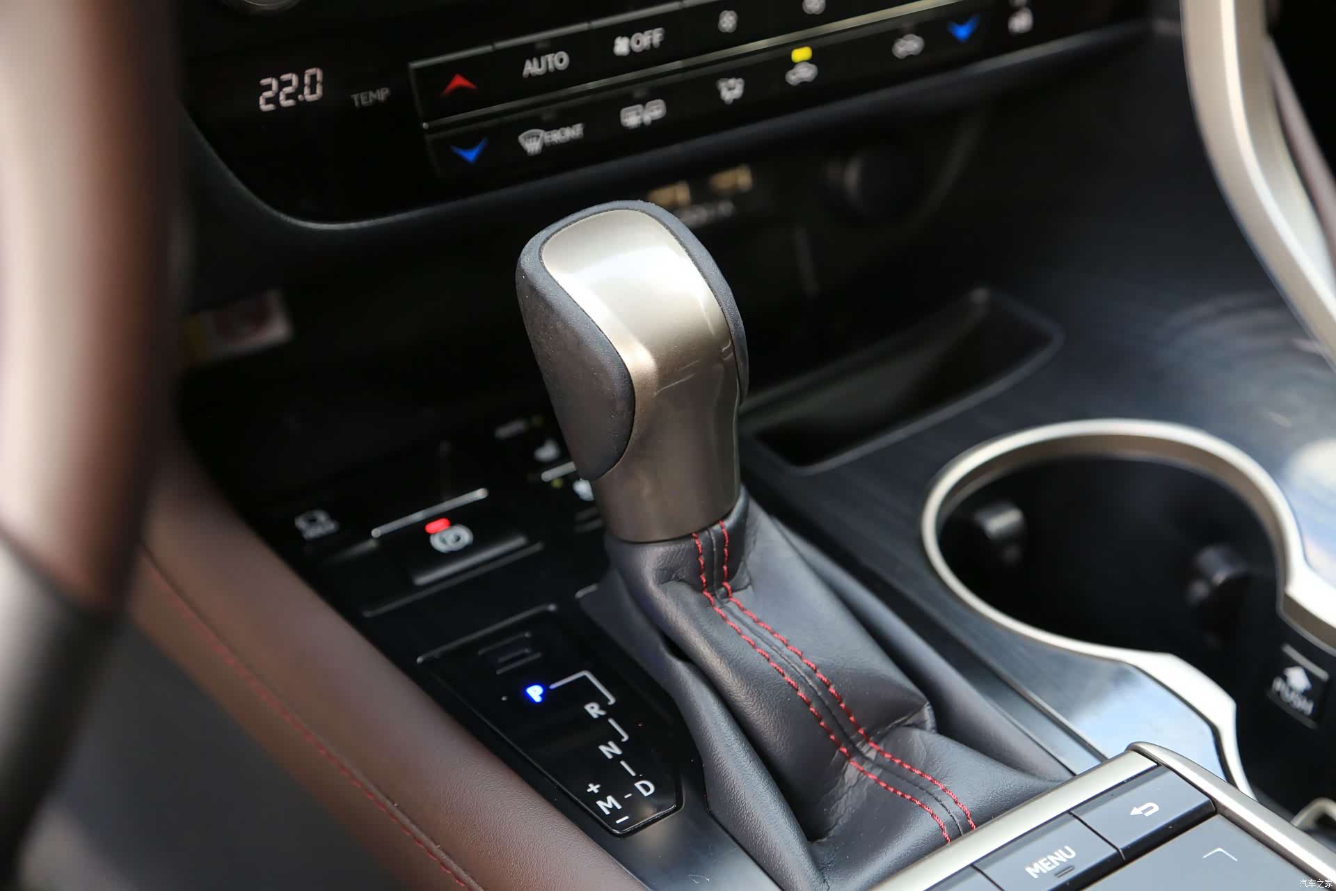 Lexus RX, 2019 9