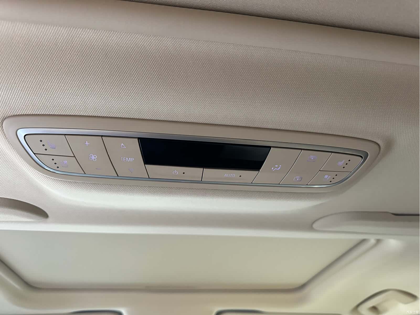 Buick GL8, 2023 17