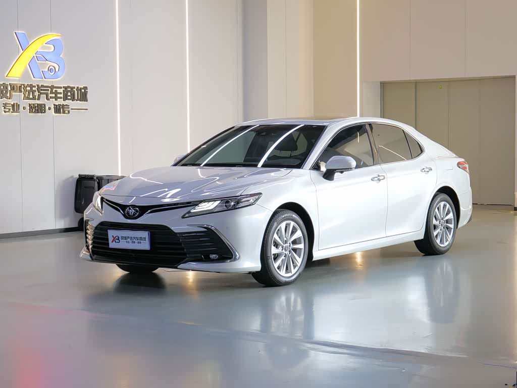 Toyota Camry 2021 2.0G Luxury