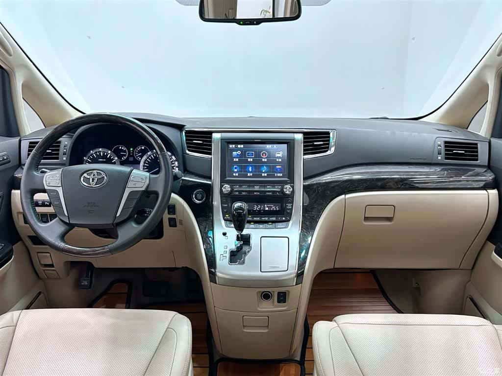 Toyota Alphard, 2014 20