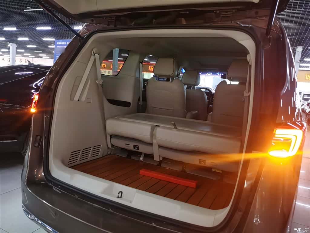 Buick GL8, 2021 9