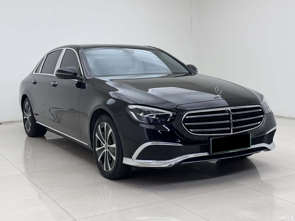 Mercedes-Benz E-Class, 2023 12