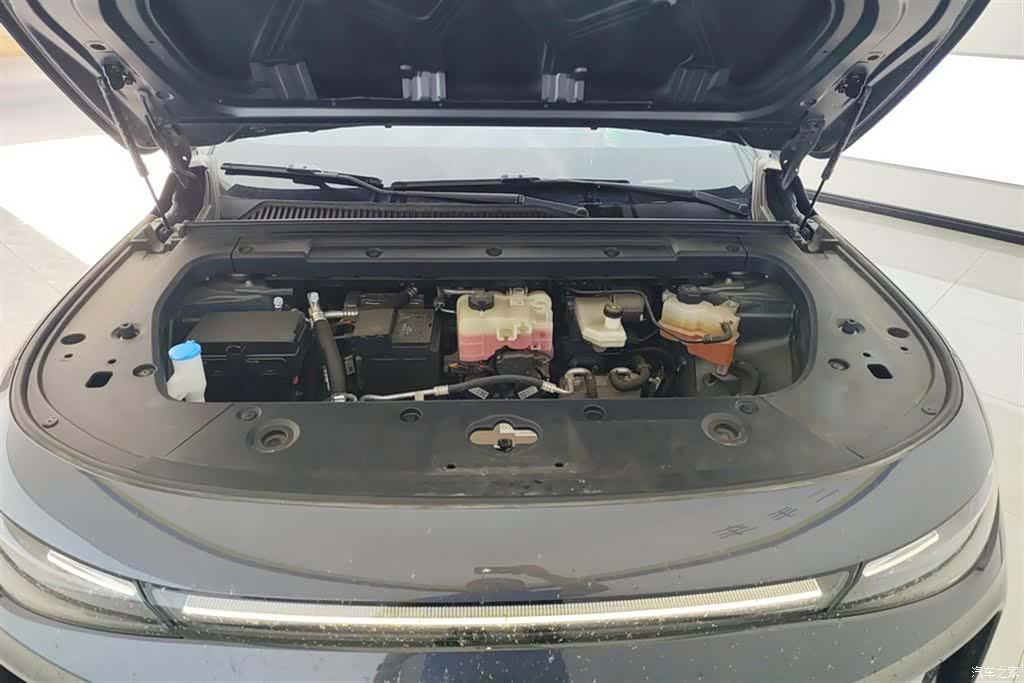 Leapmotor C16, 2025 10