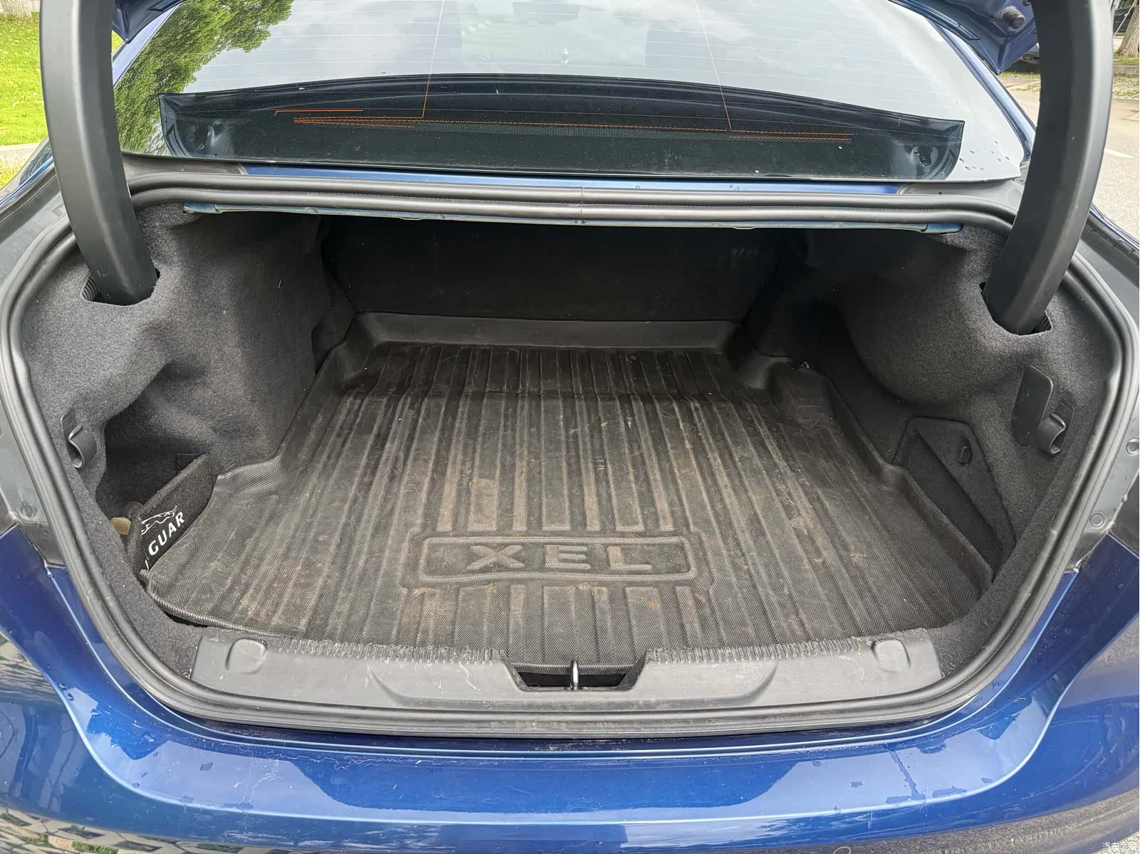 Land Rover XEL, 2022 18