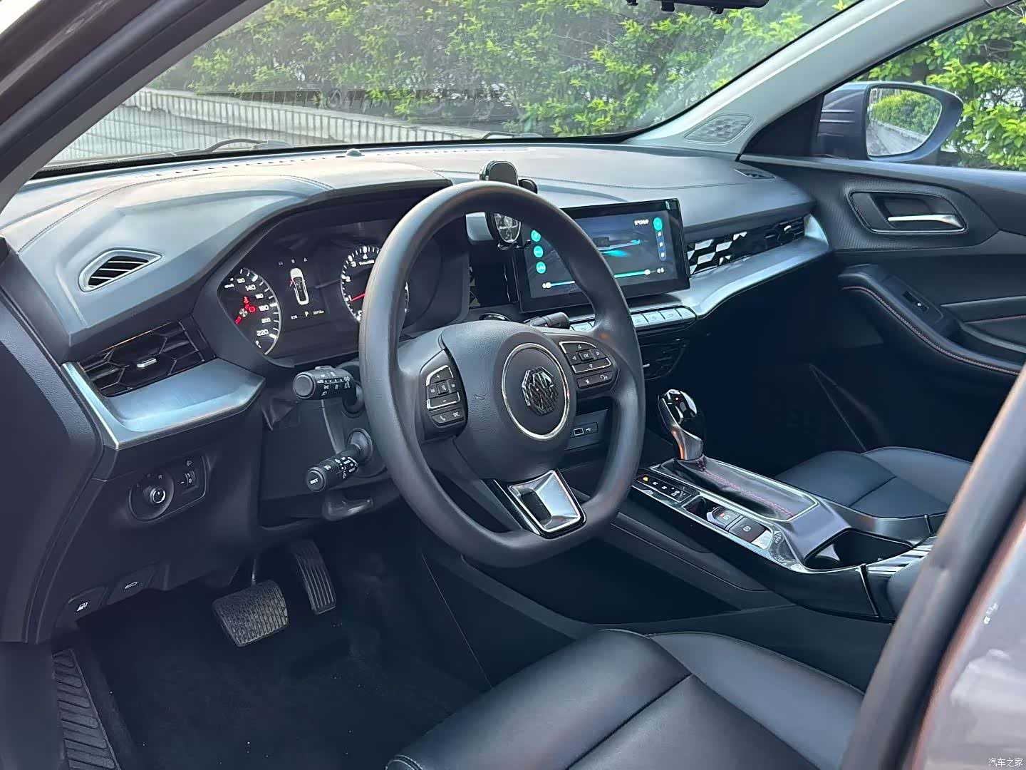 MG MG5, 2023 7