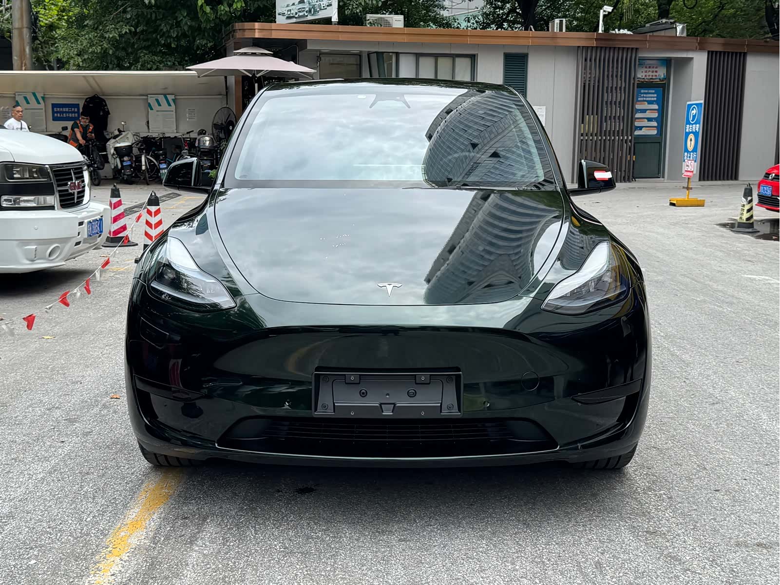 Tesla Model Y, 2023 2