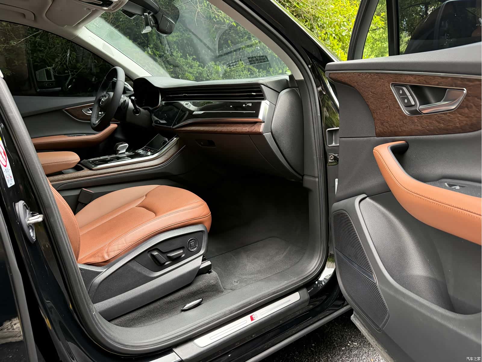 Audi Q7, 2023 8