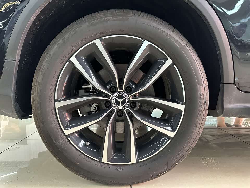 Mercedes-Benz GLC Mercedes-Benz GLC