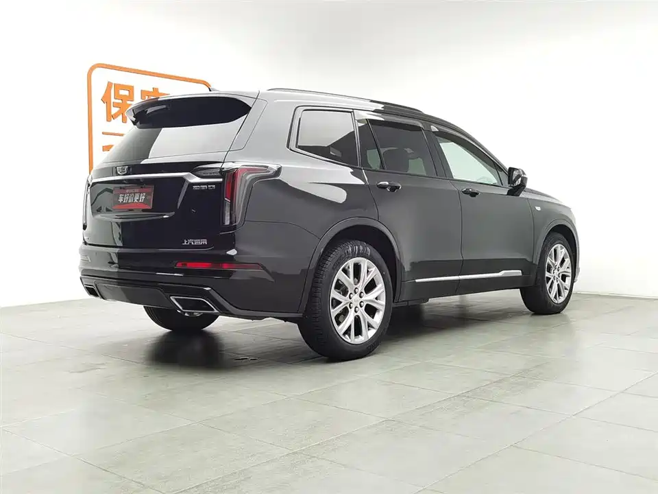 Cadillac XT6