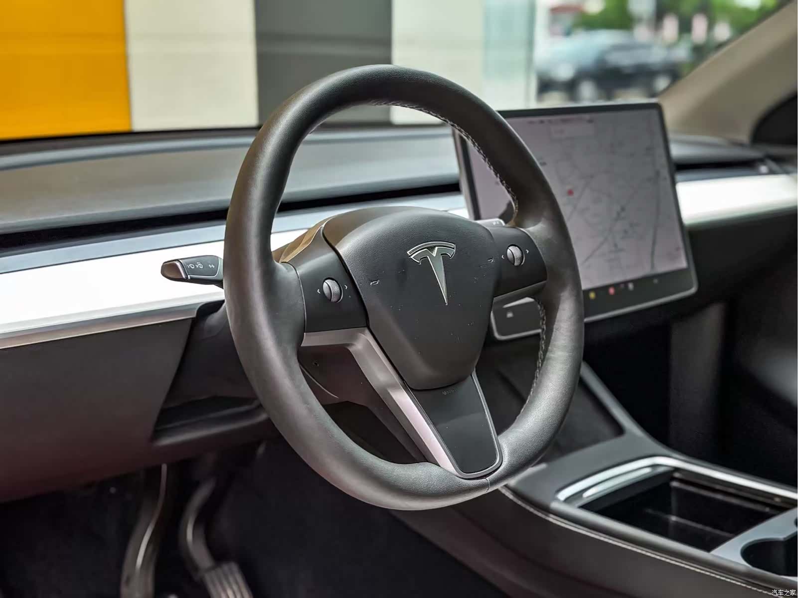 Tesla Model Y, 2021 4