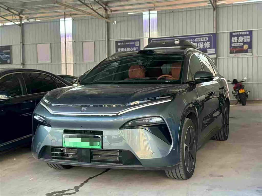 BYD Tang L