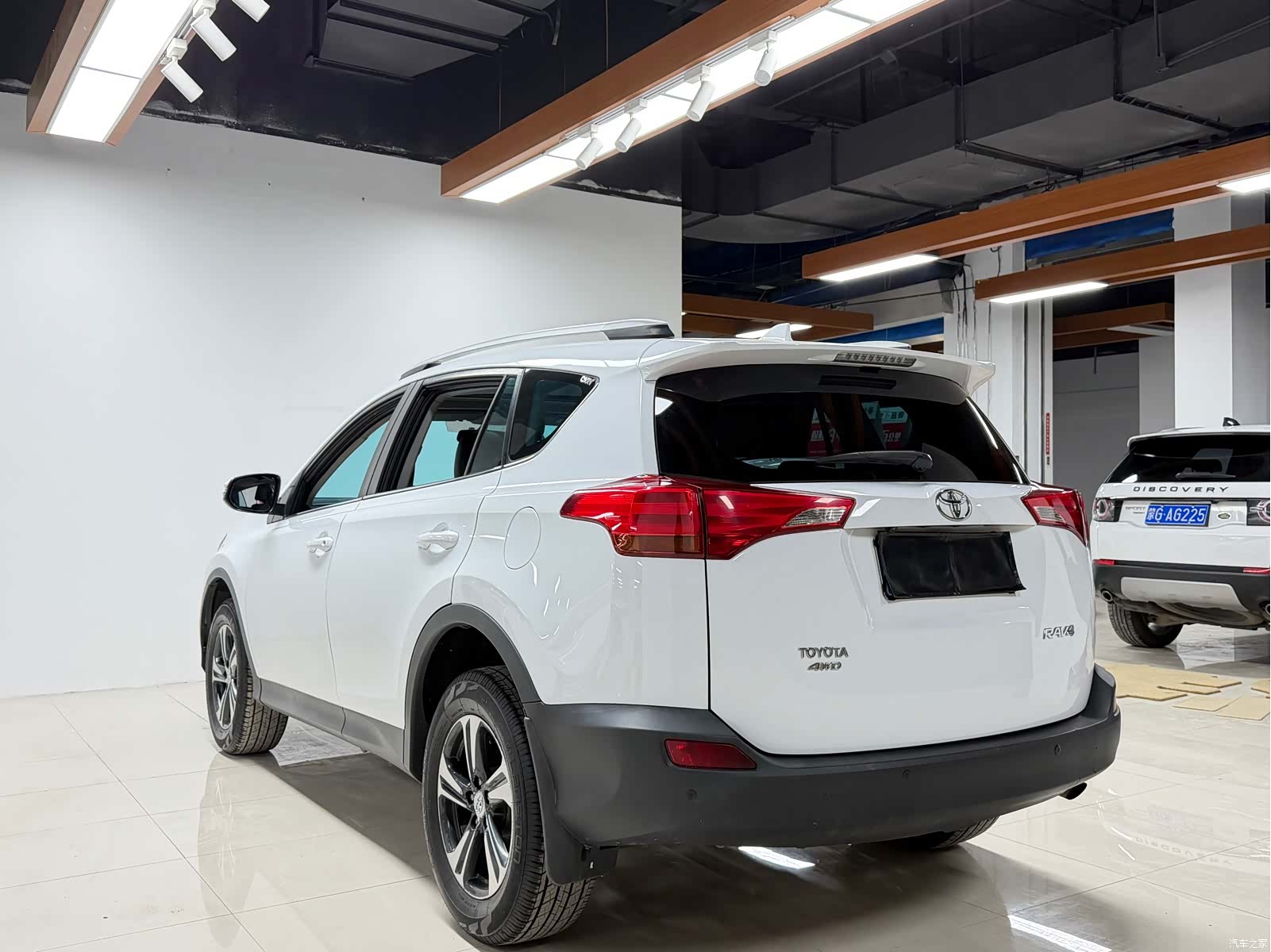 Toyota RAV4, 2015 6