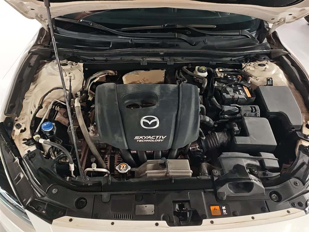 Mazda Mazda3, 2019 20