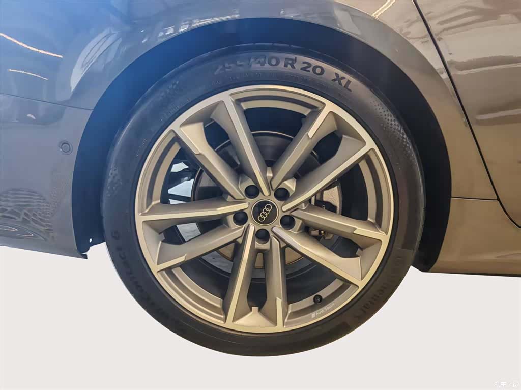 Audi A7, 2025 11