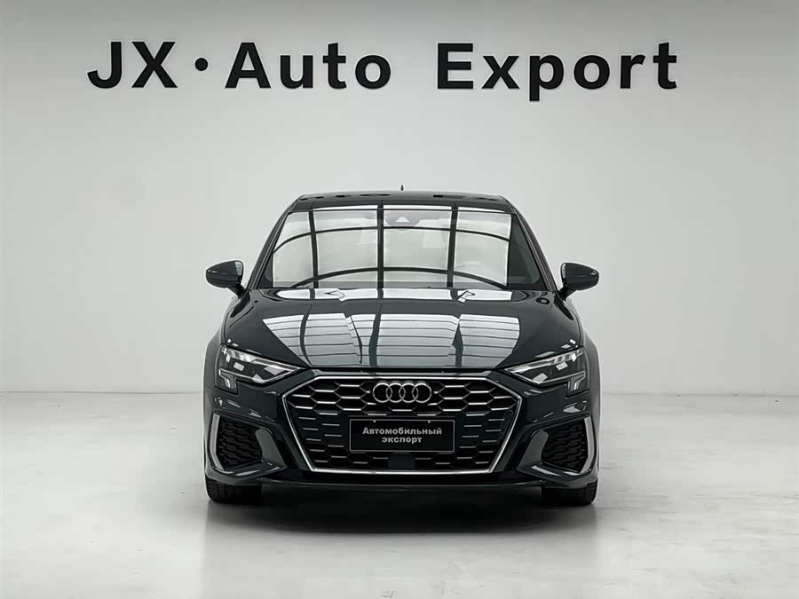 Audi A3 2022, фото 2