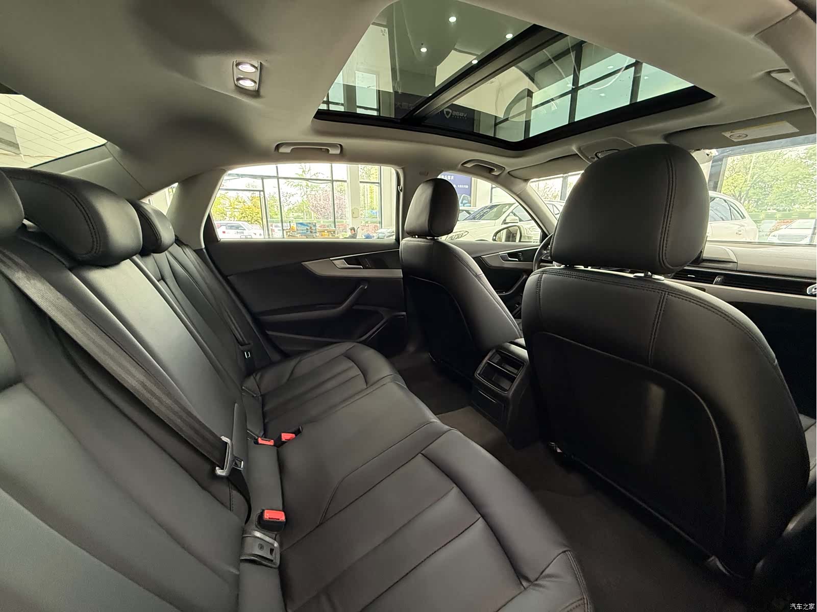 Audi A4L, 2018 11