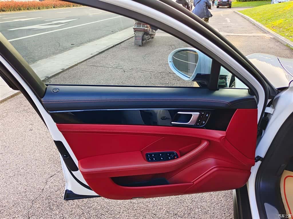 Porsche Panamera, 2022 6