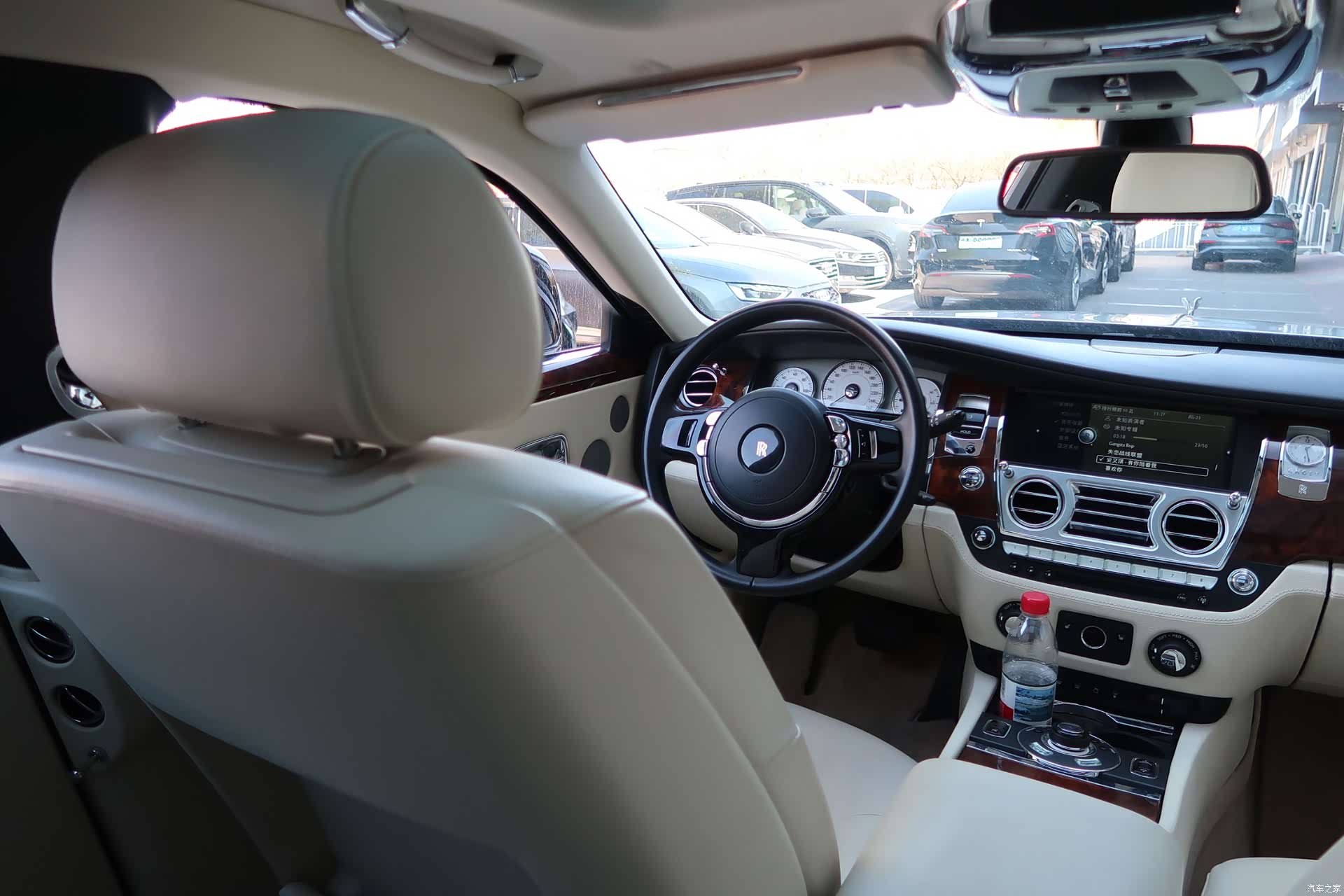 Rolls-Royce Ghost, 2011 8