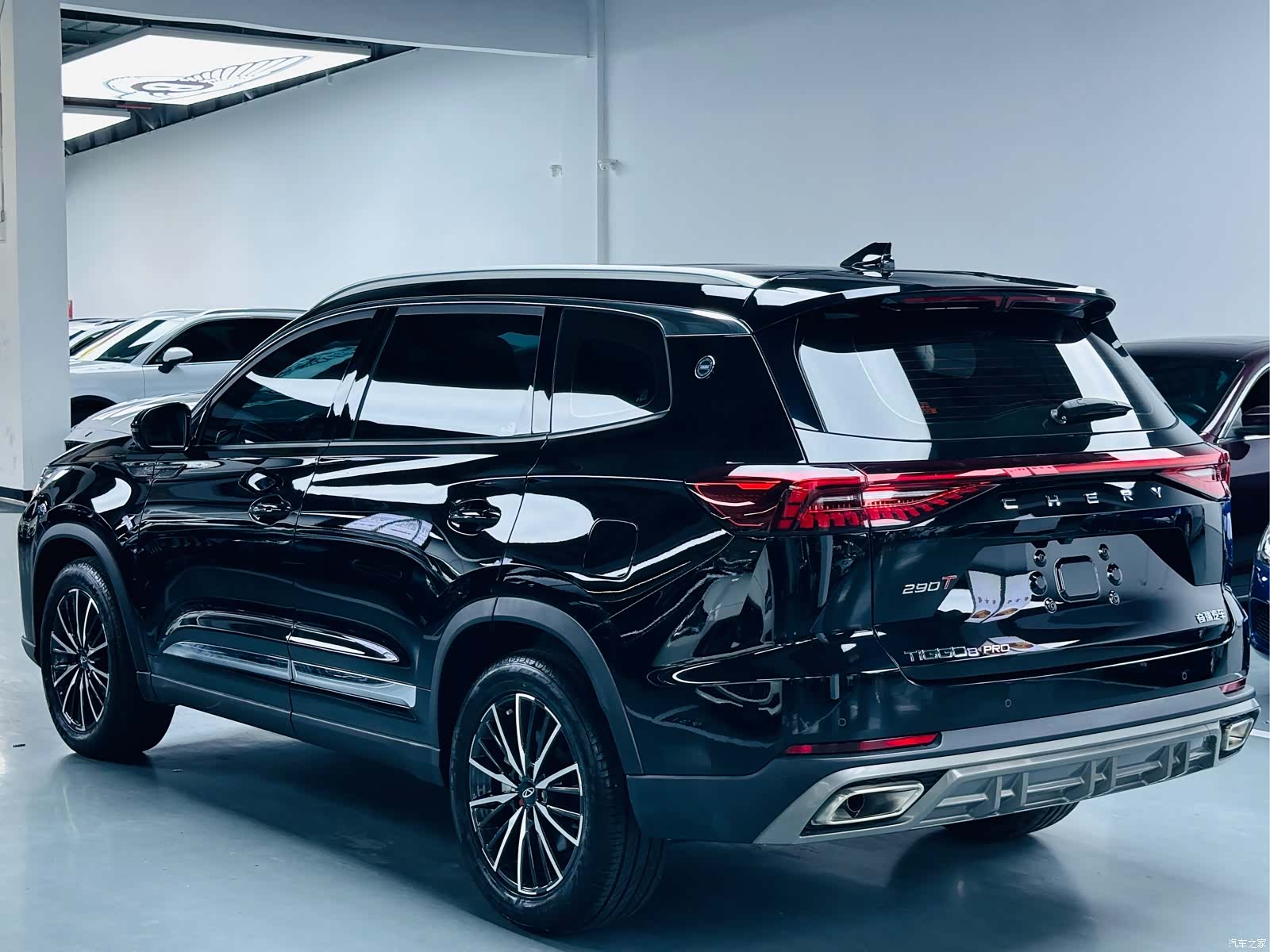 Chery Tiggo 8, 2025 13